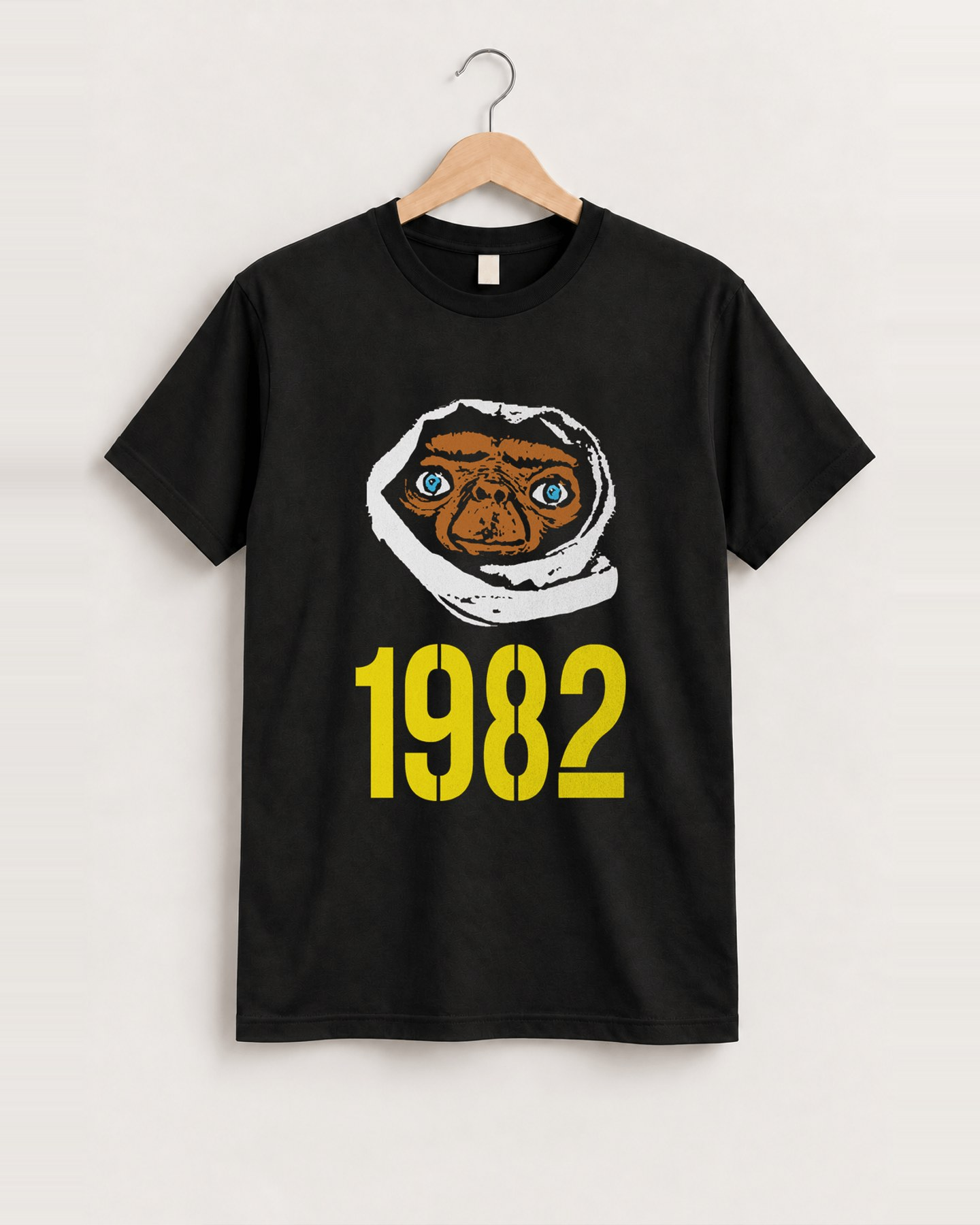 1982 'e.t.' vintage black tee front