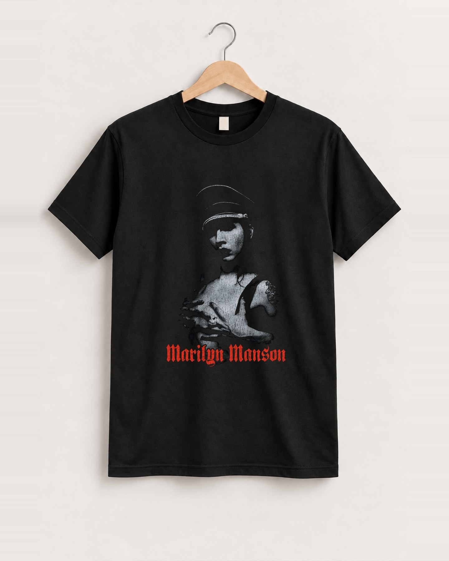 '01 marilyn manson black tee front