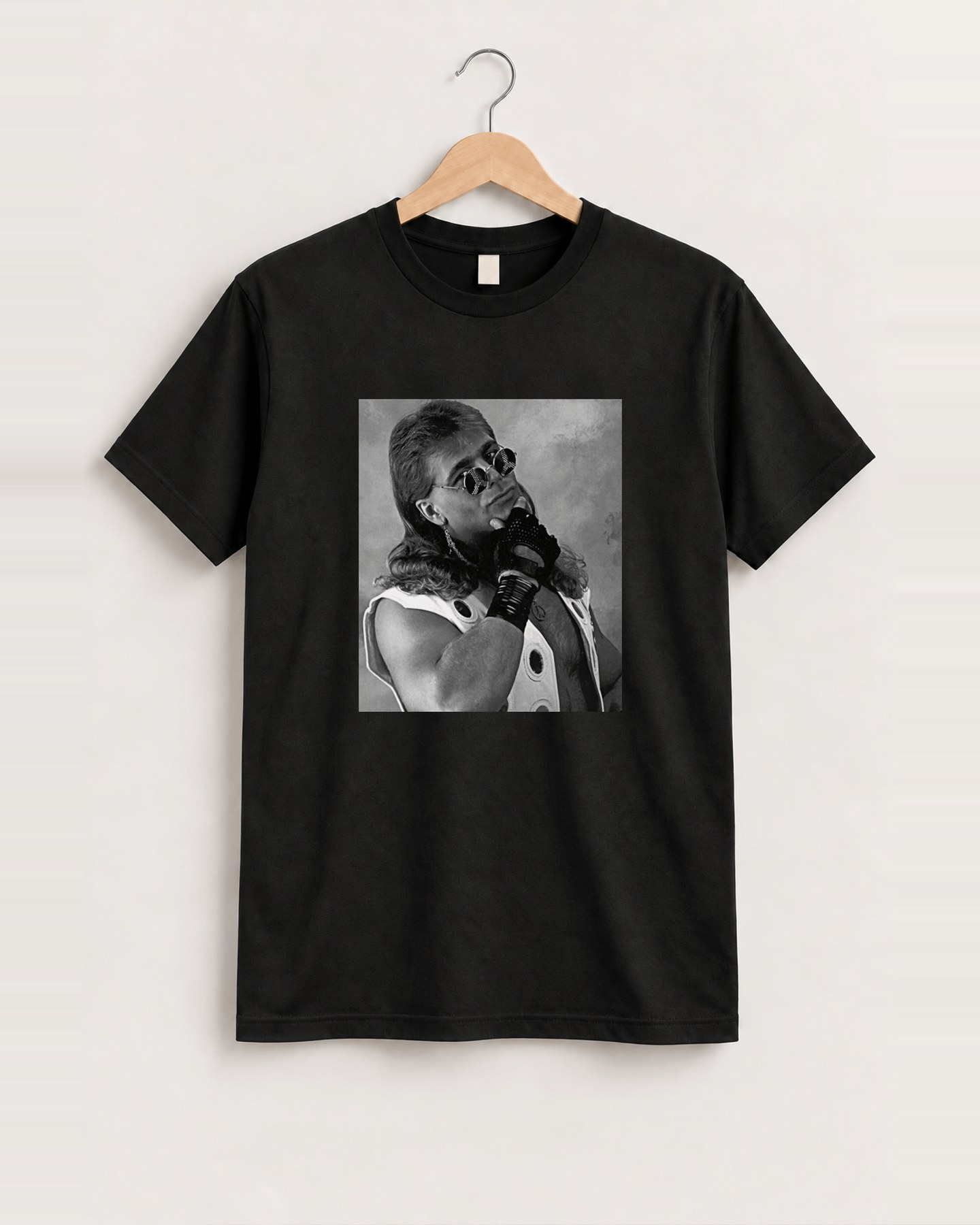 The Heartbreak Kid Black Tee, approved scene front [FG-7d6b3d1dfd8a]