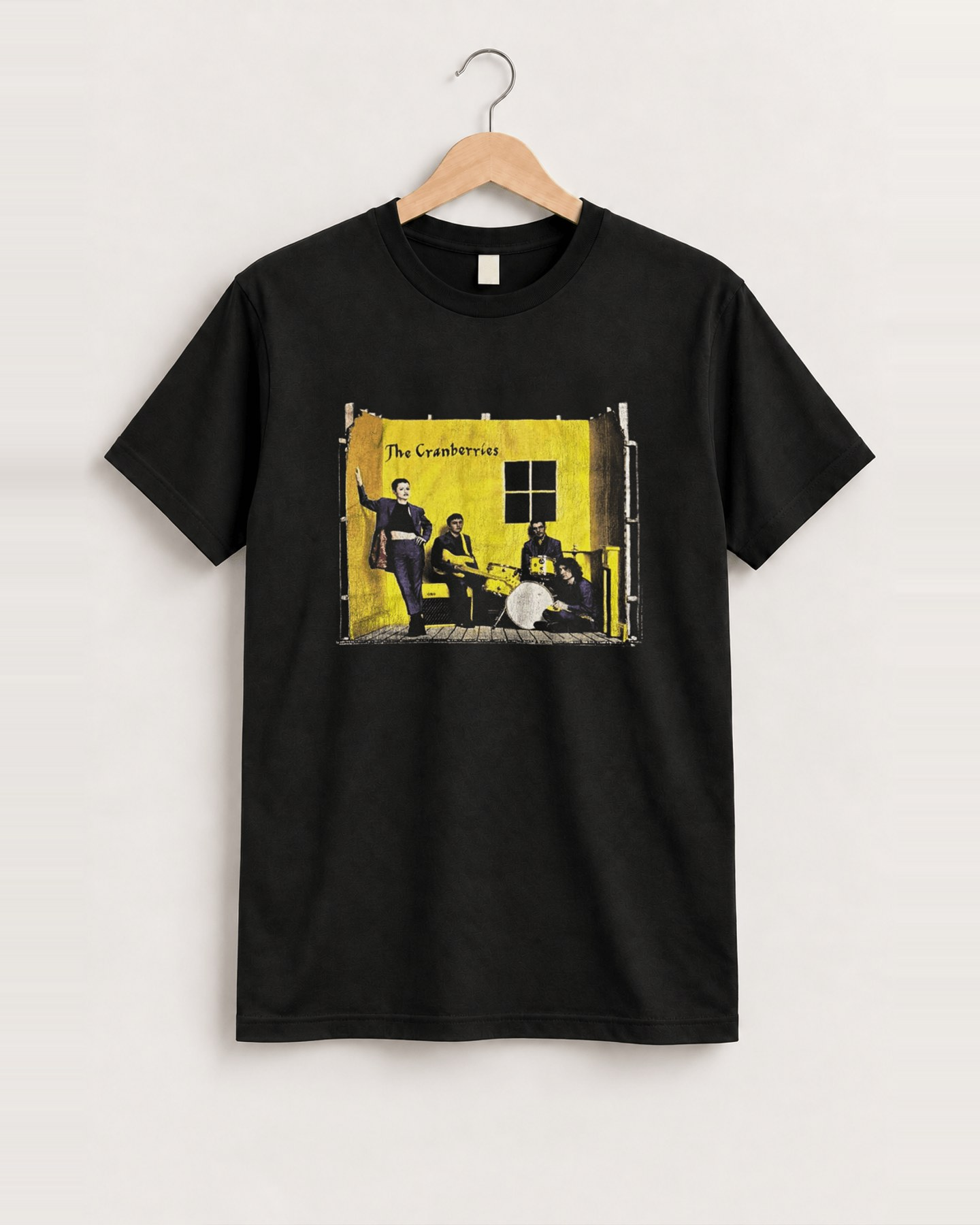 1996 The cranberries black tee front